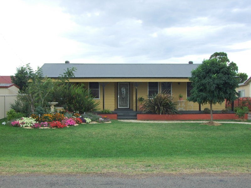 26 Merton Street, Denman NSW 2328