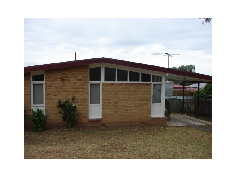 12 Coral Street, Muswellbrook NSW 2333