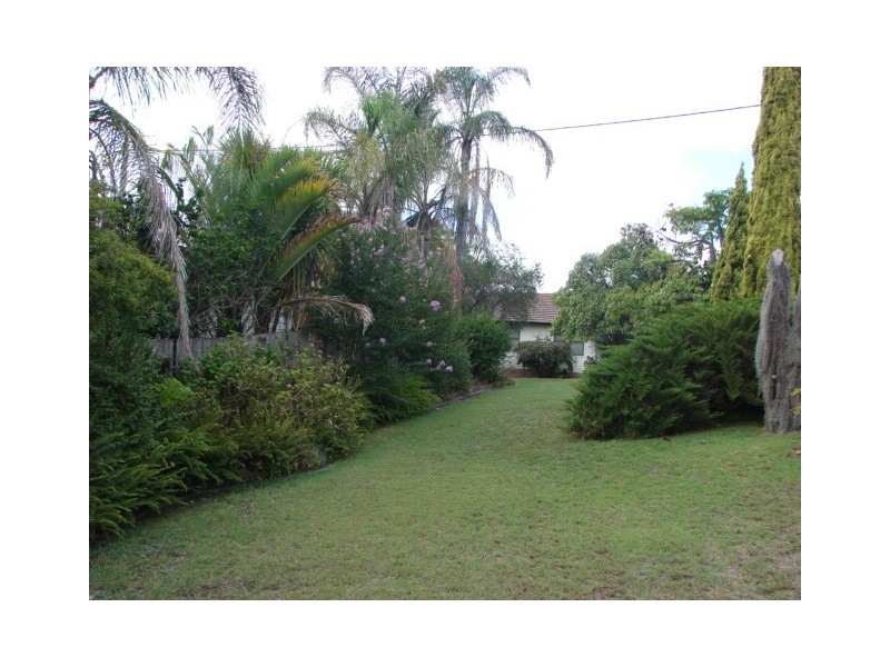 30 Flanders Ave, Muswellbrook NSW 2333