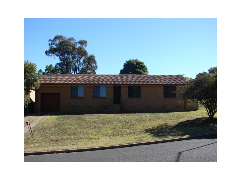 8 Mataro Ave, Muswellbrook NSW 2333