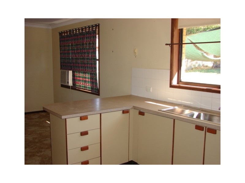 8 Mataro Ave, Muswellbrook NSW 2333