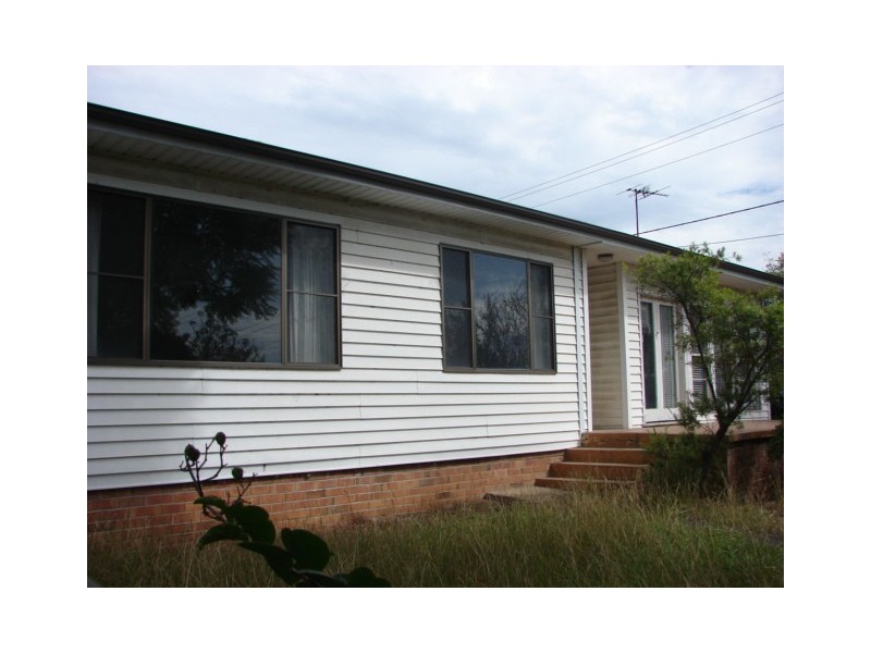 1 Sowerby Ave, Muswellbrook NSW 2333