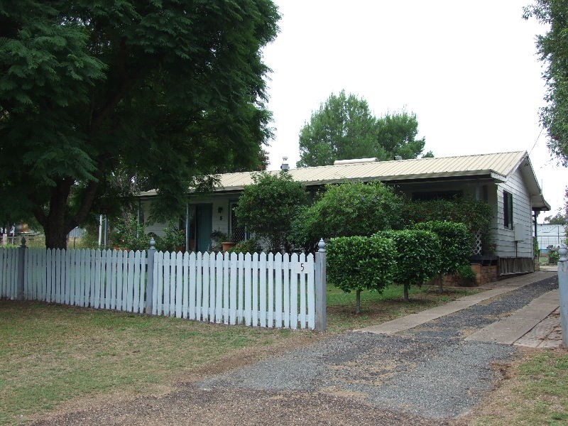 5 Goulburn Drive, Sandy Hollow NSW 2333