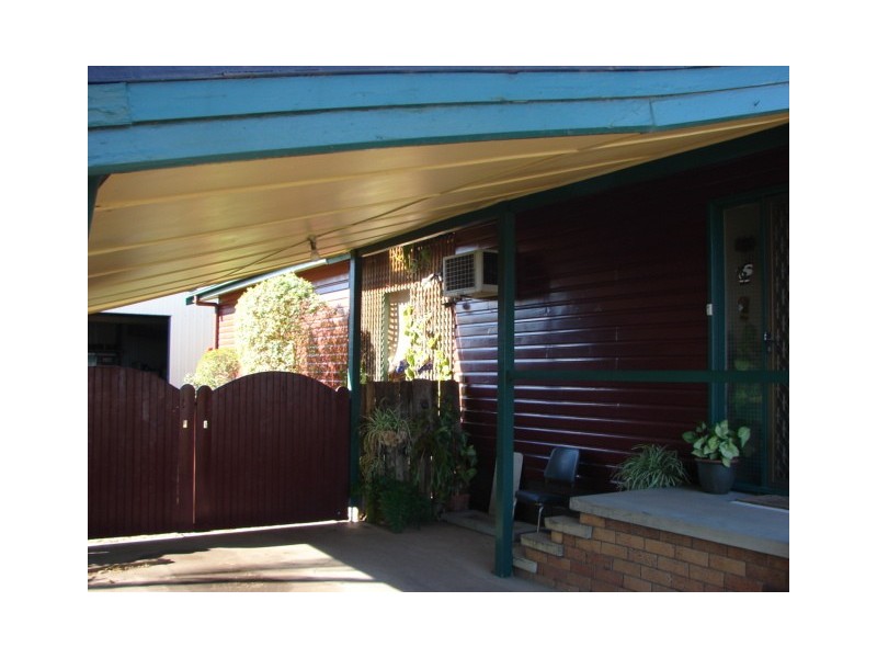 11 Ruth White Ave, Muswellbrook NSW 2333