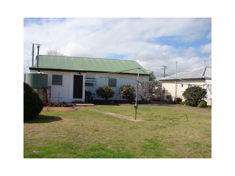 32 George Street, Muswellbrook NSW 2333