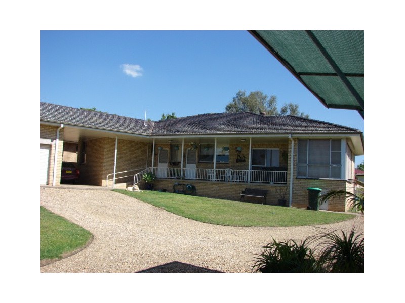 19 Ruth White Ave, Muswellbrook NSW 2333