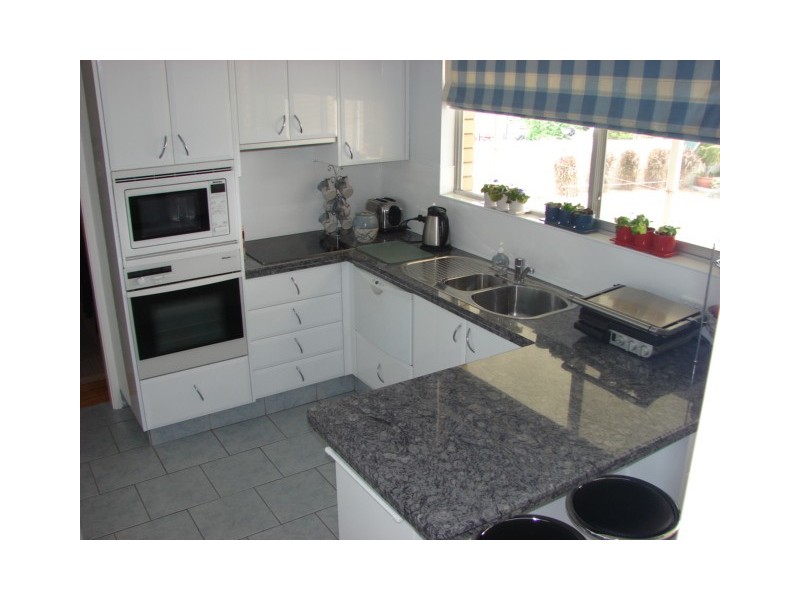 19 Ruth White Ave, Muswellbrook NSW 2333