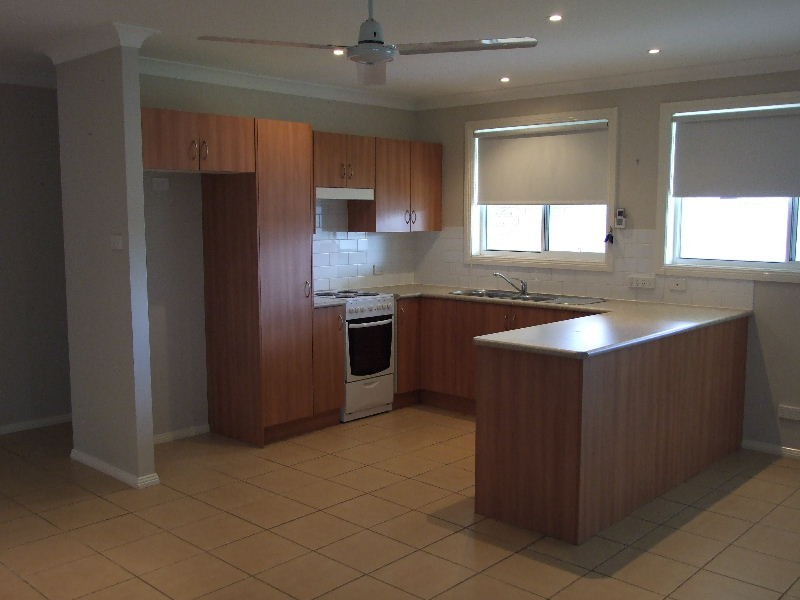 2/14 Paxton Street, Denman NSW 2328