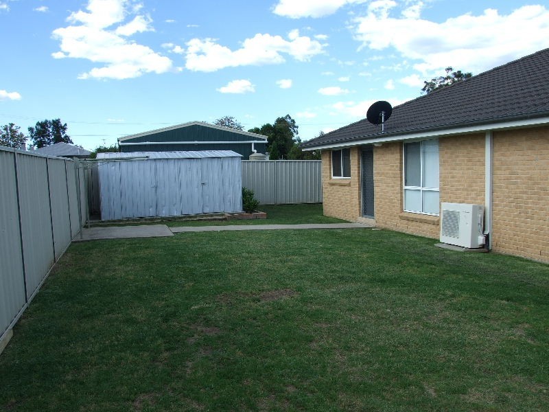 2/14 Paxton Street, Denman NSW 2328