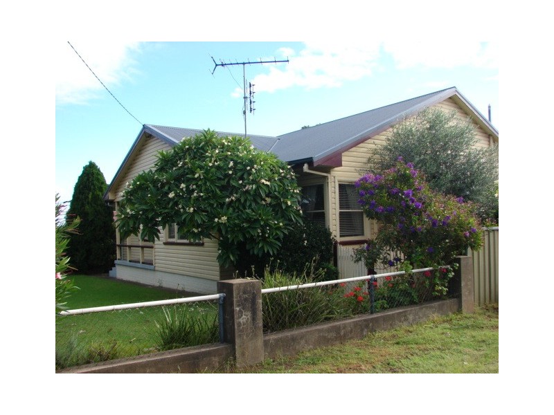 60 Carl Street, Muswellbrook NSW 2333