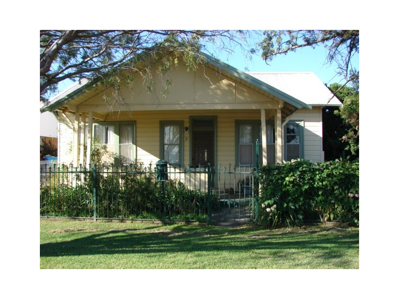 2 Barrett Street, Muswellbrook NSW 2333