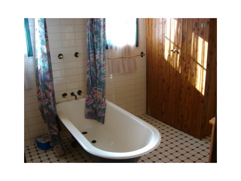 2 Barrett Street, Muswellbrook NSW 2333