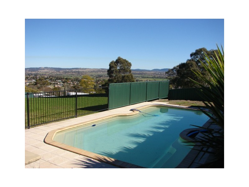 84A Graeme St, Aberdeen NSW 2336