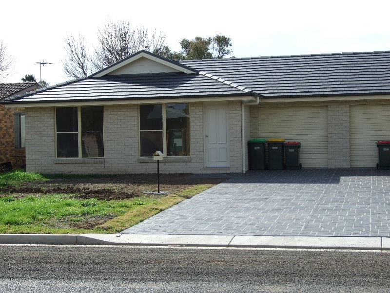 2/36 Palace Street, Denman NSW 2328