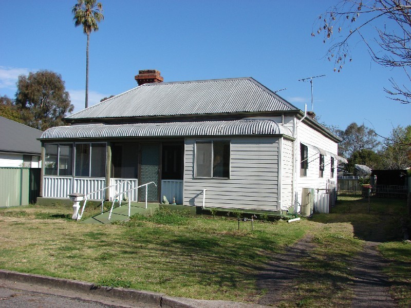 11 Foley Street, Muswellbrook NSW 2333