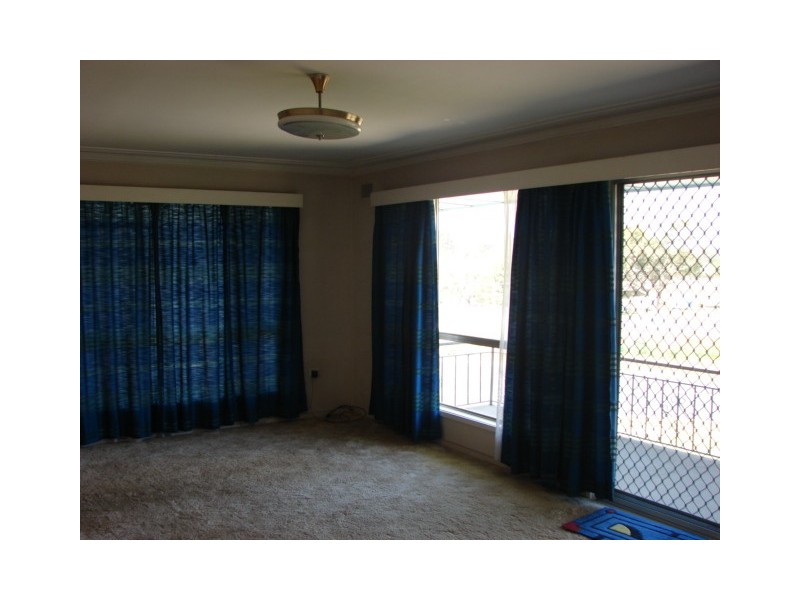 37 Shaw Cres, Muswellbrook NSW 2333