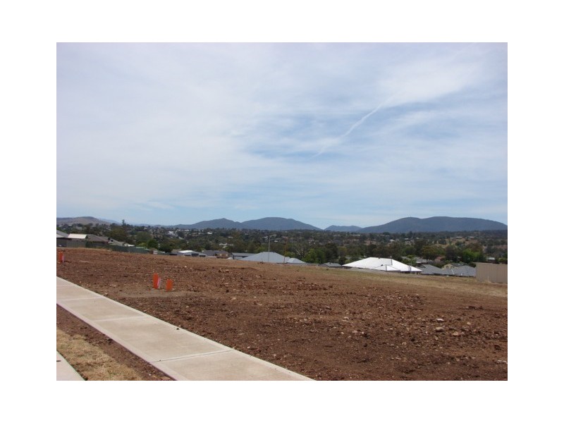 48 Finnegan Crescent, Muswellbrook NSW 2333