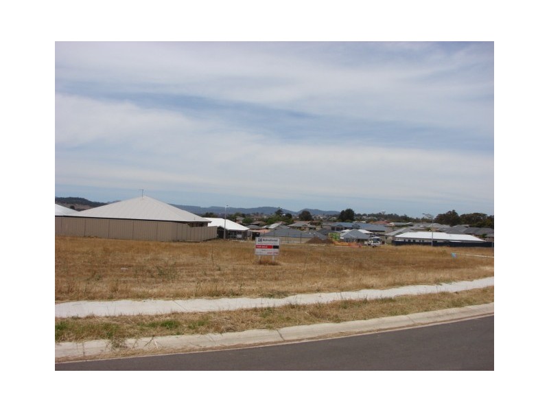 48 Finnegan Crescent, Muswellbrook NSW 2333