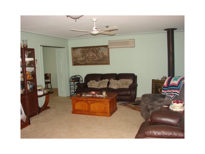 3 Upper Campbell Street, Aberdeen NSW 2336