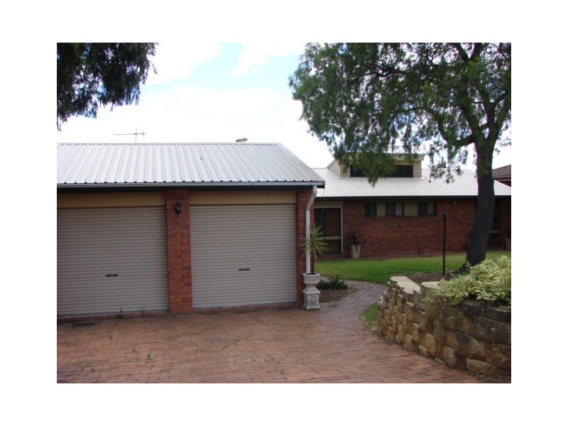 12 Eucalypt, Muswellbrook NSW 2333