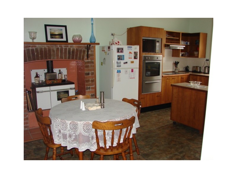 18 Walker Street, Aberdeen NSW 2336