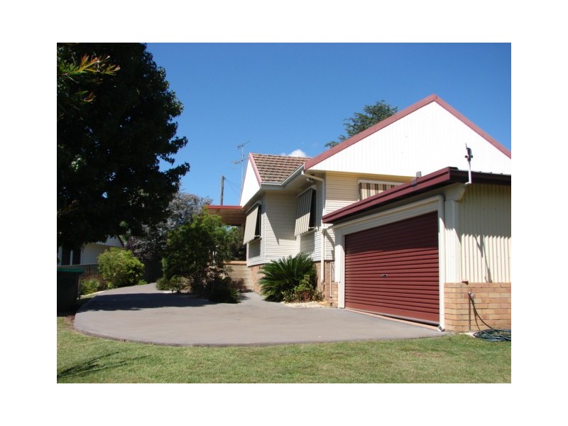 7 Shaw Cres, Muswellbrook NSW 2333
