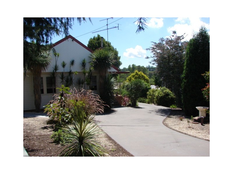 7 Shaw Cres, Muswellbrook NSW 2333