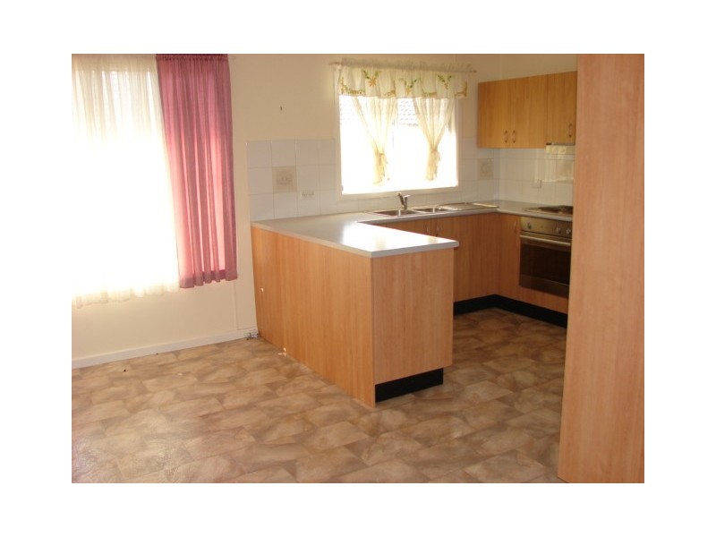 2/27 Mitchell Street, Muswellbrook NSW 2333