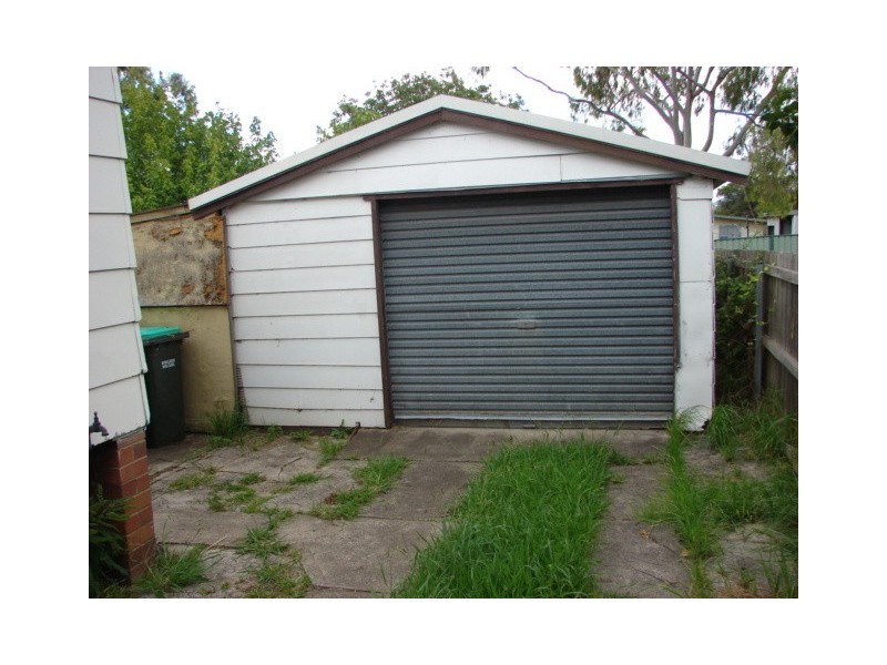 18 Anzac Parade, Muswellbrook NSW 2333
