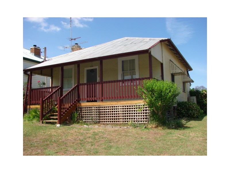 25 Graeme St, Aberdeen NSW 2336