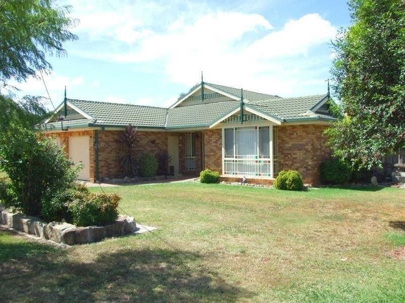 17 Palace Street, Denman NSW 2328