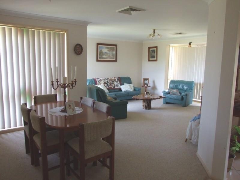 17 Palace Street, Denman NSW 2328