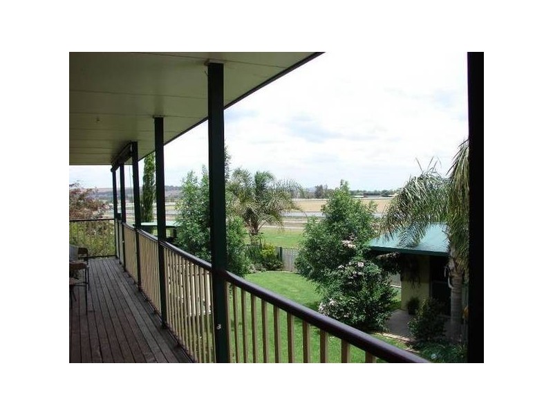 9 Sheppard Ave, Muswellbrook NSW 2333