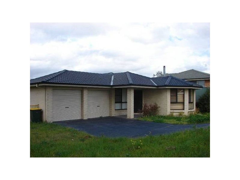 2 Fitzgerald Ave, Muswellbrook NSW 2333