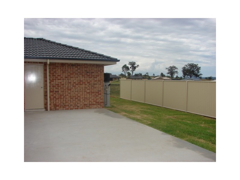8 Kennedy Place, Muswellbrook NSW 2333