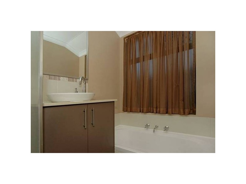 Tokara Avenue, Henley Brook WA 6055