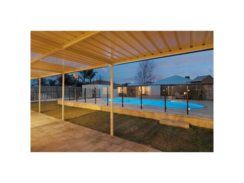 Tokara Avenue, Henley Brook WA 6055