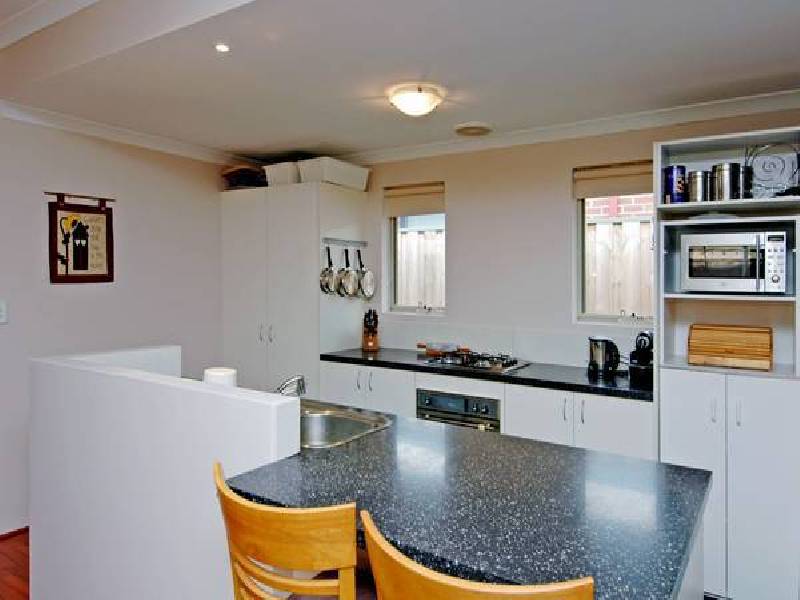 18 Derricap Avenue, Ellenbrook WA 6069