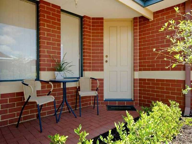 6 Rocklea Crescent, Ellenbrook WA 6069