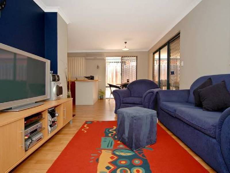 6 Rocklea Crescent, Ellenbrook WA 6069