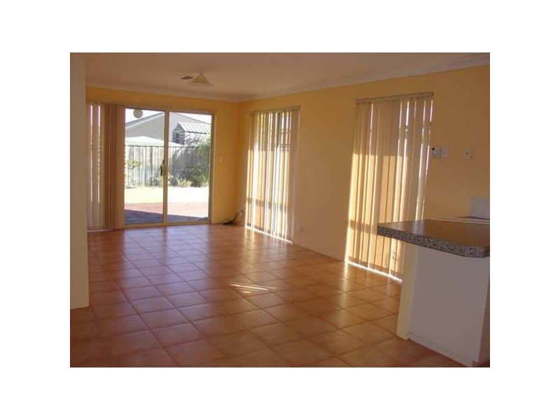 5 Florac Close, Ellenbrook WA 6069