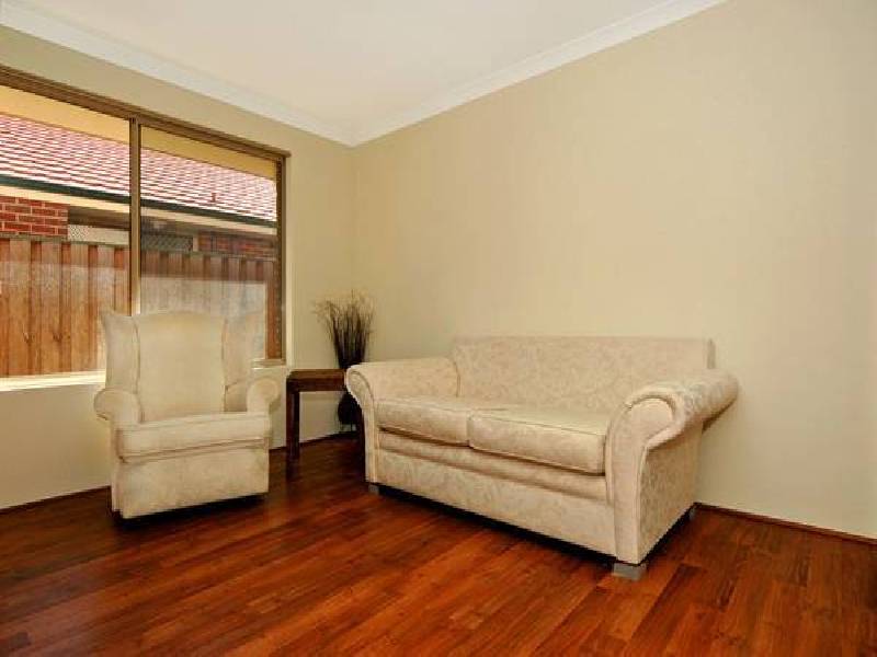 18 Halpin Circle, Ellenbrook WA 6069