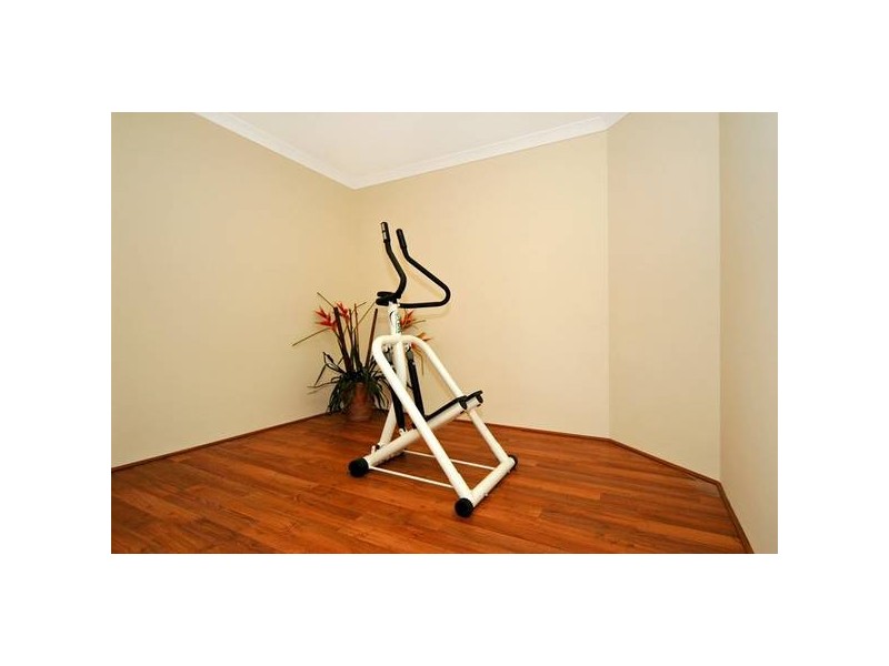 18 Halpin Circle, Ellenbrook WA 6069