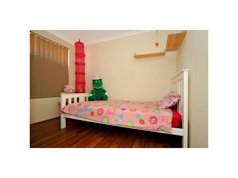 18 Halpin Circle, Ellenbrook WA 6069