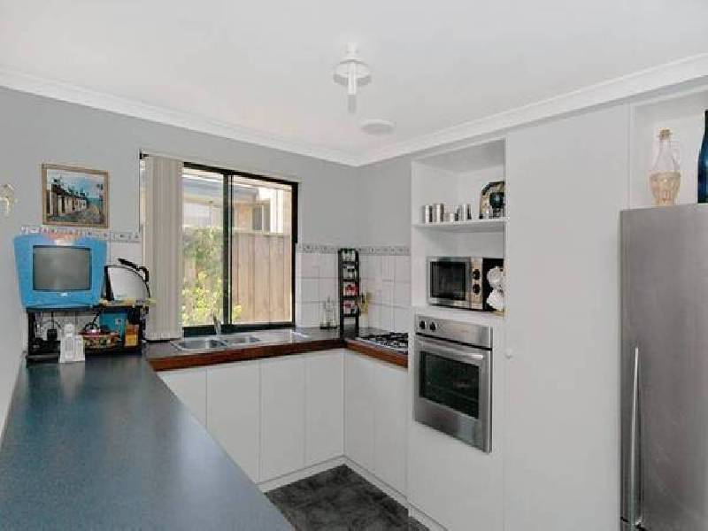 82 Pinegrove Drive, Ellenbrook WA 6069