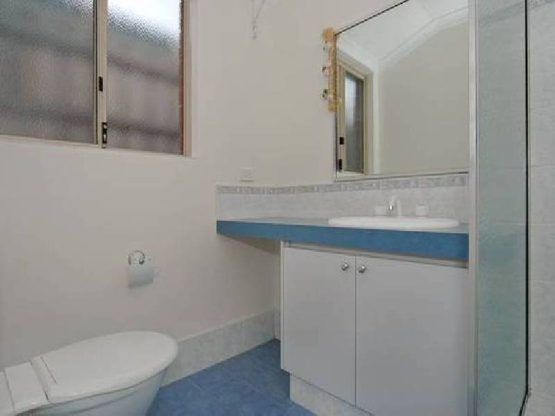 4 Carinta Court, Ellenbrook WA 6069