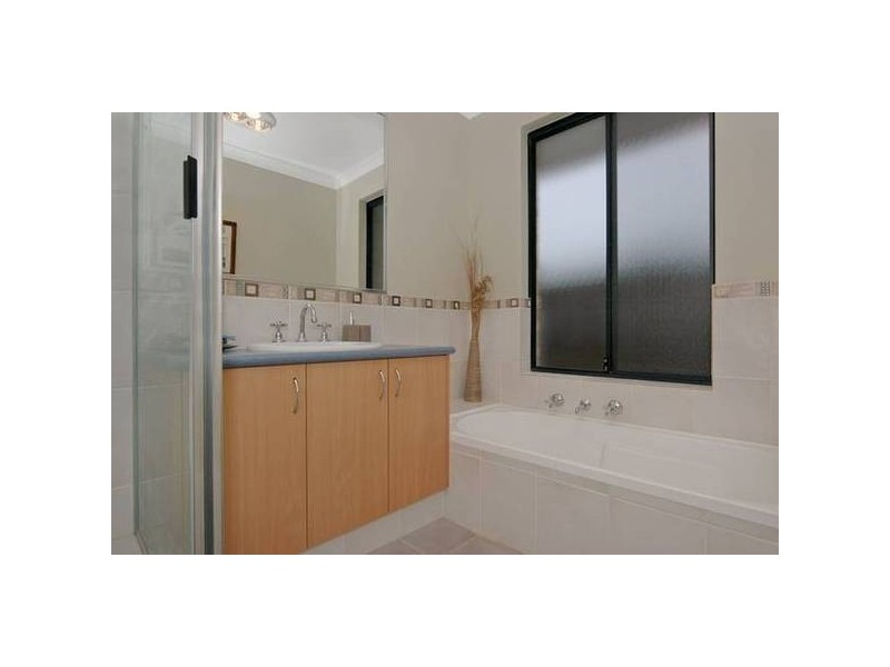 Pinegrove Drive, Ellenbrook WA 6069