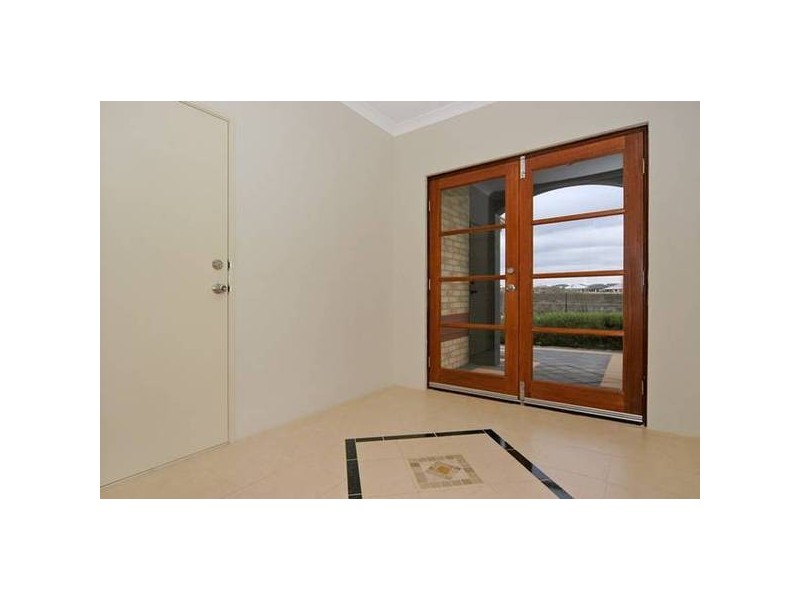 Pinegrove Drive, Ellenbrook WA 6069