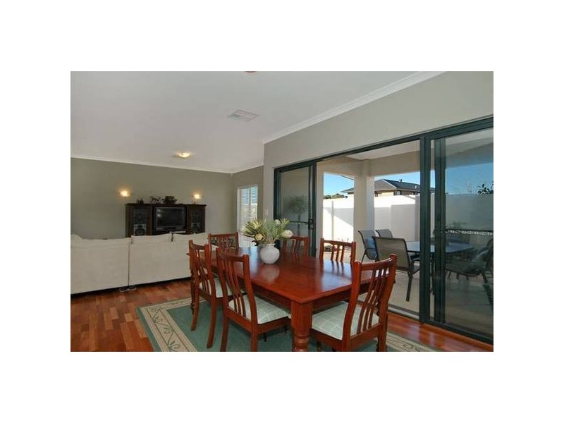 37 Ridley Street, Ellenbrook WA 6069