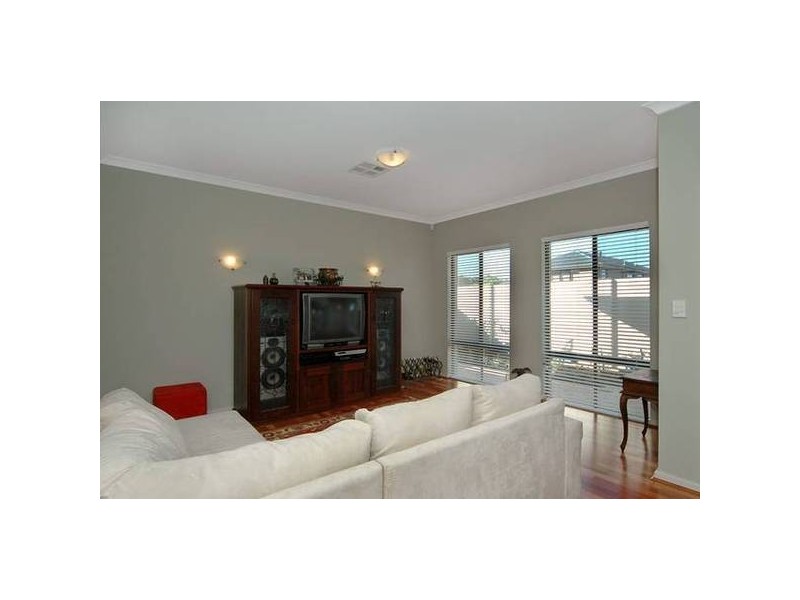 37 Ridley Street, Ellenbrook WA 6069